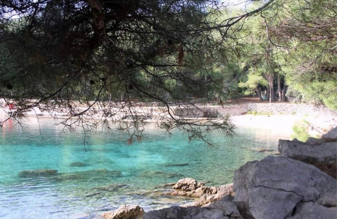 Podgora Experience Suite With Jacuzzi เนเรซีน ภายนอก รูปภาพ