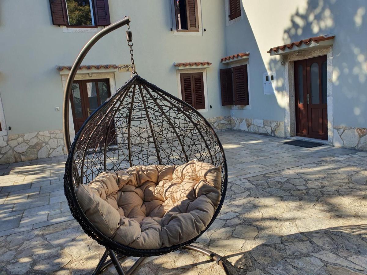 Podgora Experience Suite With Jacuzzi เนเรซีน ภายนอก รูปภาพ