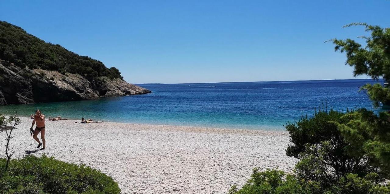 Podgora Experience Suite With Jacuzzi เนเรซีน ภายนอก รูปภาพ