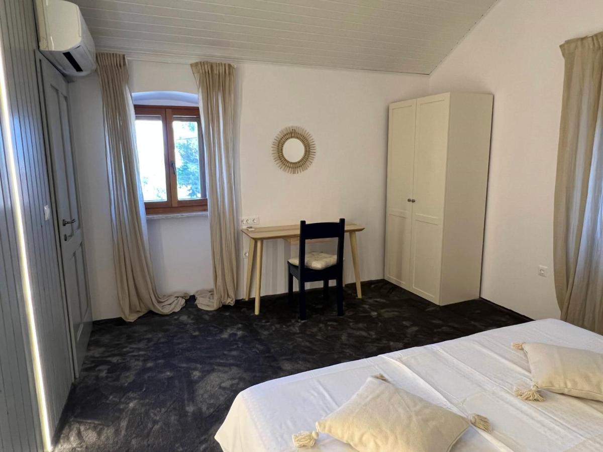 Podgora Experience Suite With Jacuzzi เนเรซีน ภายนอก รูปภาพ