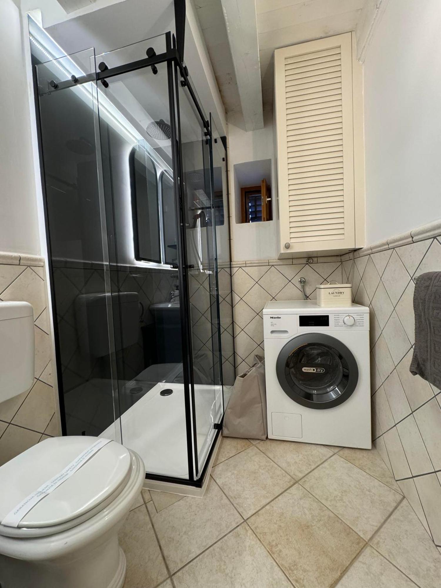 Podgora Experience Suite With Jacuzzi เนเรซีน ภายนอก รูปภาพ